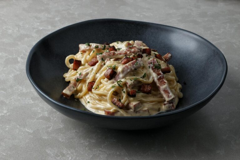 Carbonara original – Spaghetti mit Eiercreme, Guanciale und Pecorino