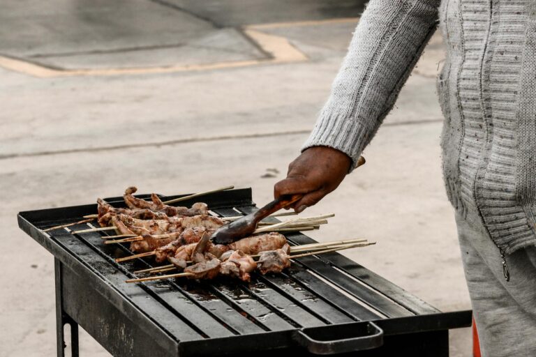 Kenia Essen und Trinken – Nyama Choma vom Grill