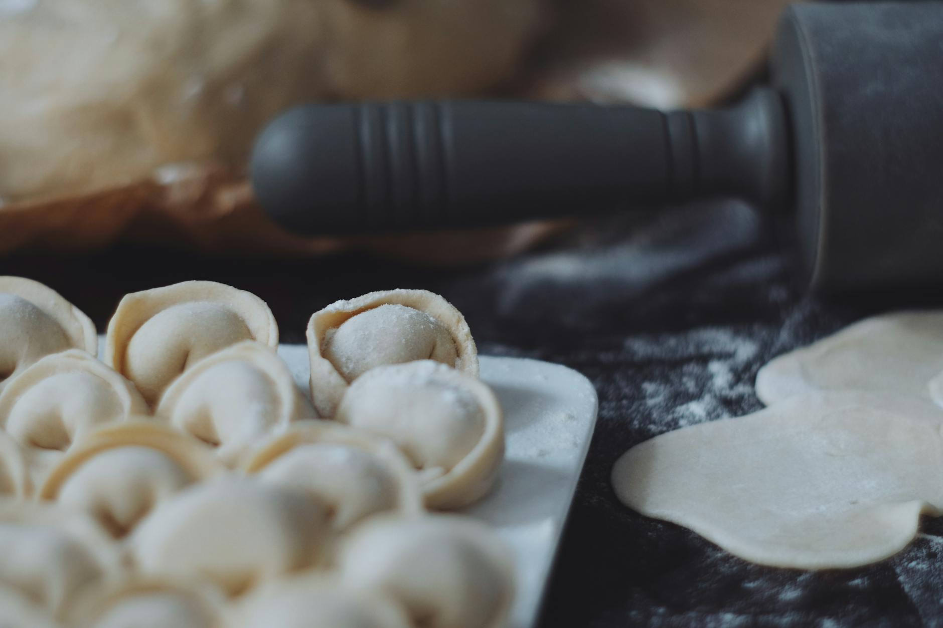 Russland Essen und Trinken – Pelmeni-Teigtaschen mit Sauerrahm
