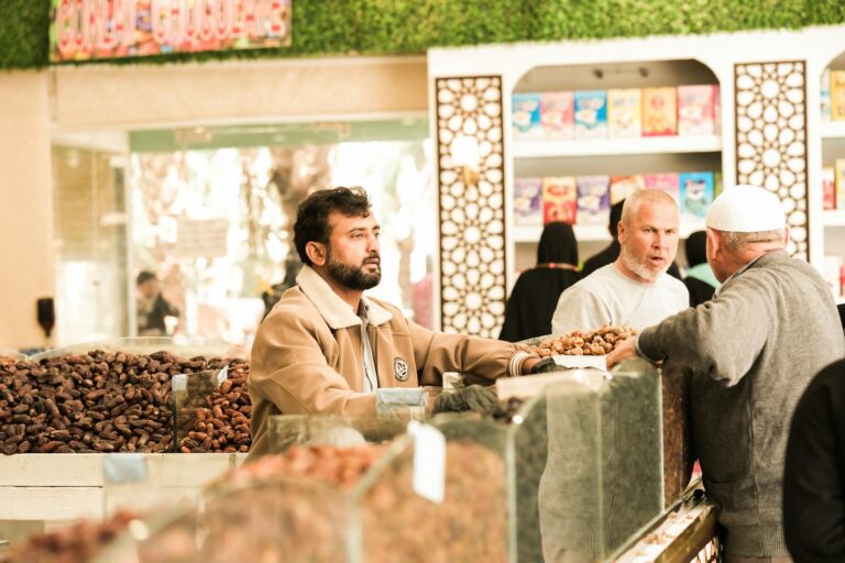 Vereinigte Arabische Emirate Essen und Trinken – Machboos mit Lamm und Reis
